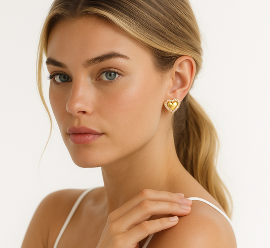 Ohrstecker Herz mit Steinchen - 18 Karat vergoldet